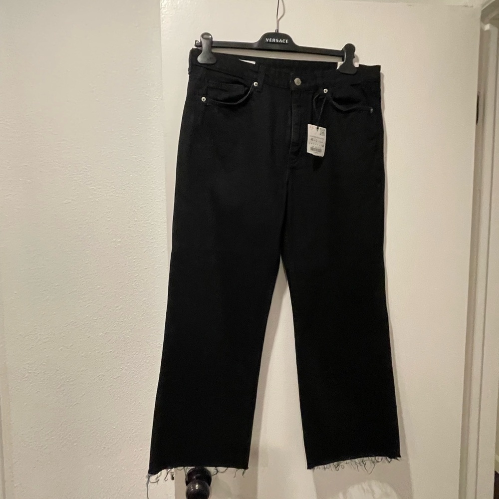 Zara Women's Black Straight Leg‎ Jeans